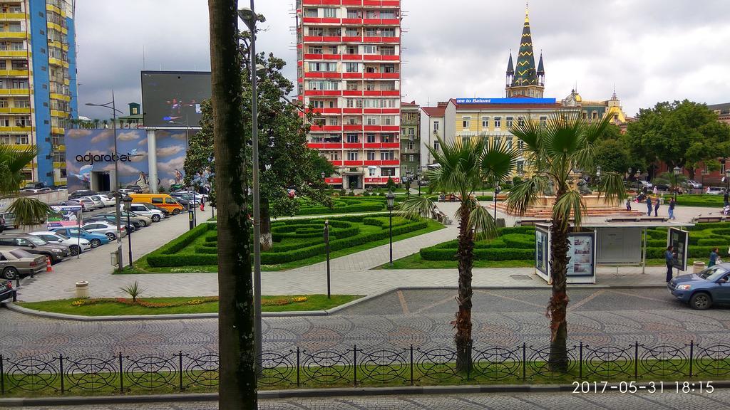 Apartment Eteri Batumi Exterior photo