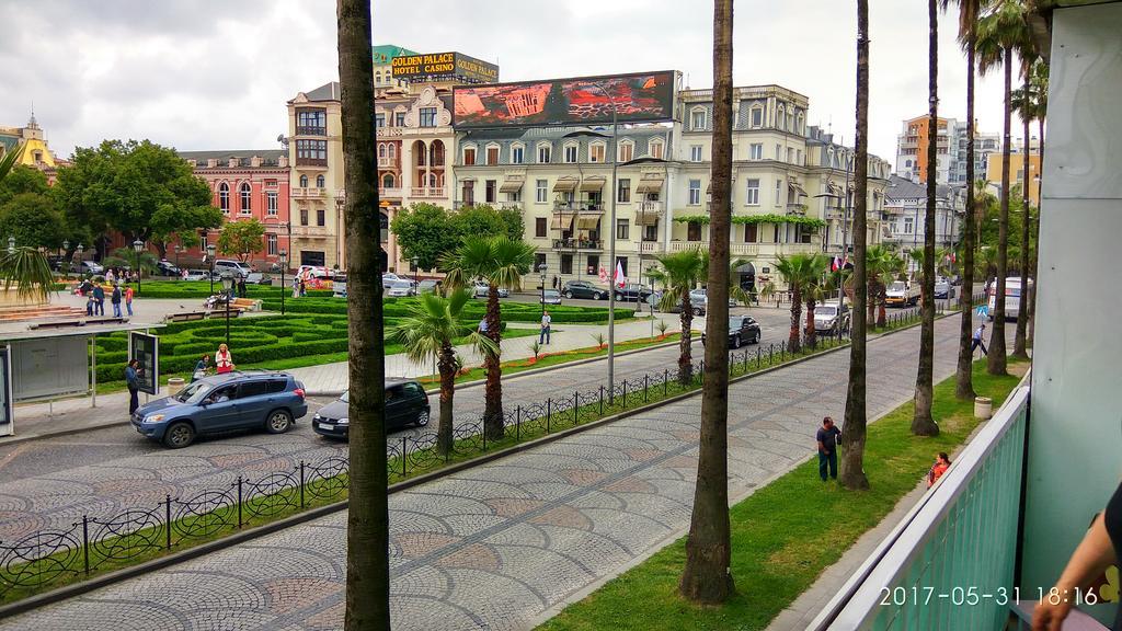 Apartment Eteri Batumi Exterior photo