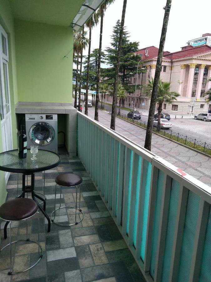 Apartment Eteri Batumi Exterior photo
